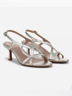 NWT Naturalizer Truly Strappy Metallic Silver Sandal Size 10
